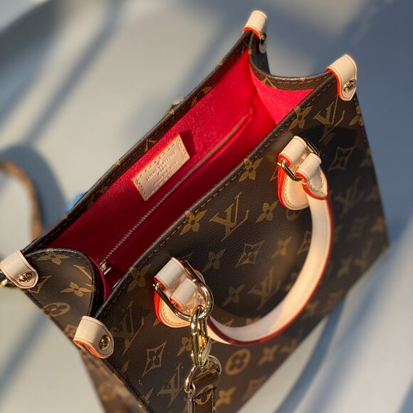 Louis Vuitton Monogram shopping bag - Picture 6 of 6